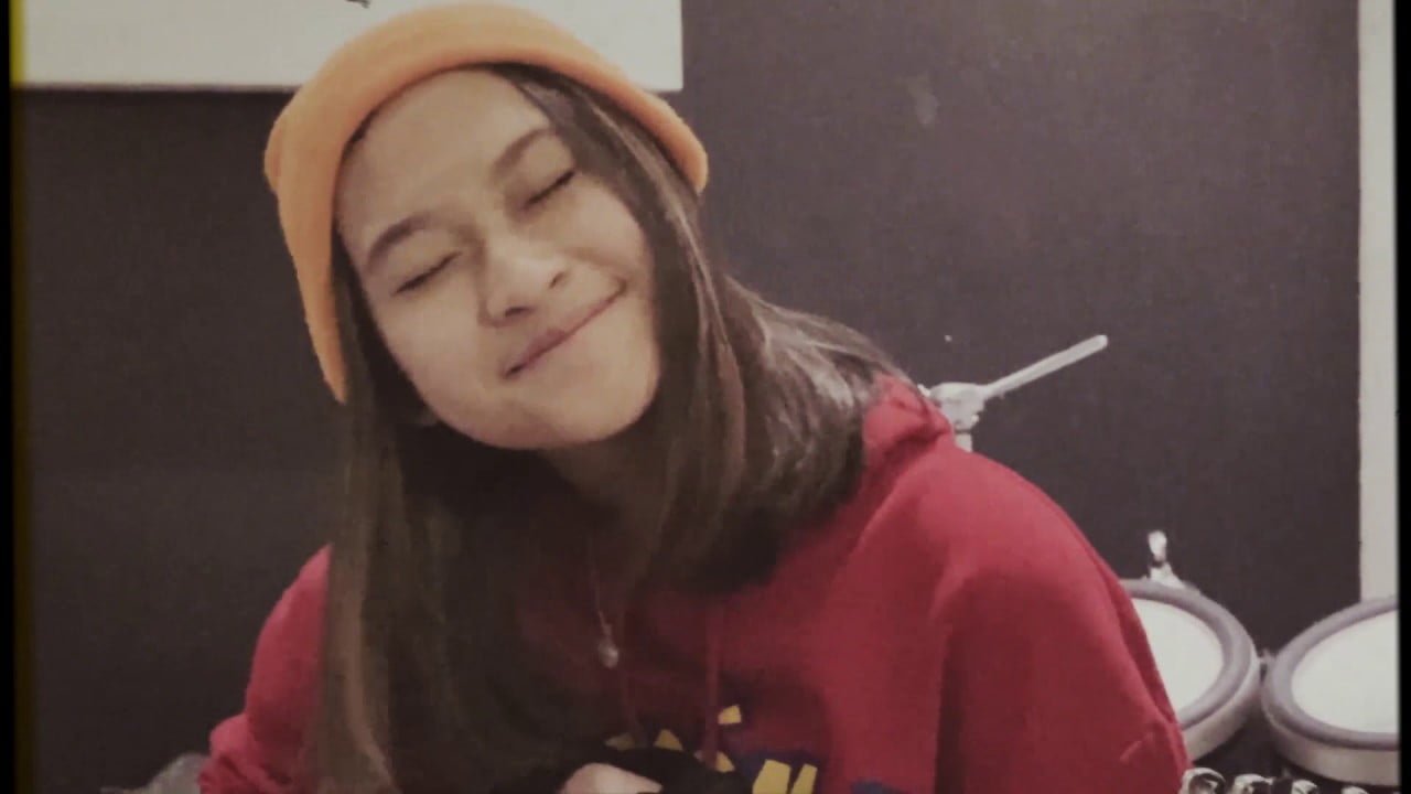 If u could see me cryin’ in my room lyrics