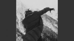 Smiling-at-the-Ground-Lyrics