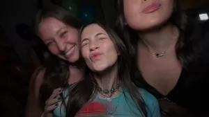 Bellydancing-Lyrics-Inji